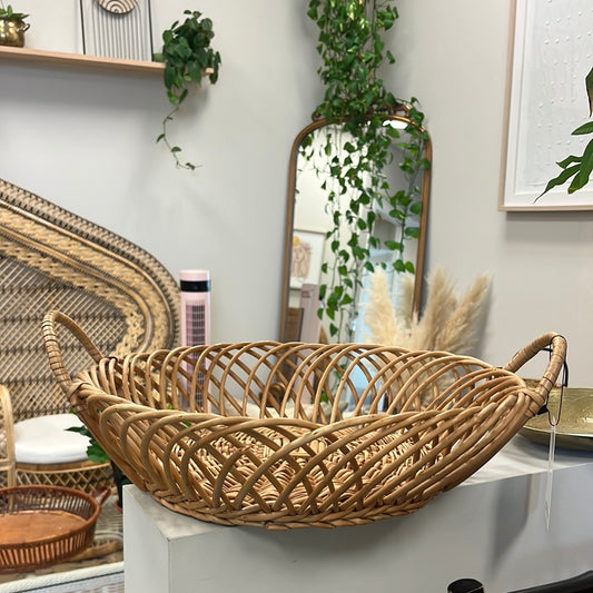 Circle rattan tray